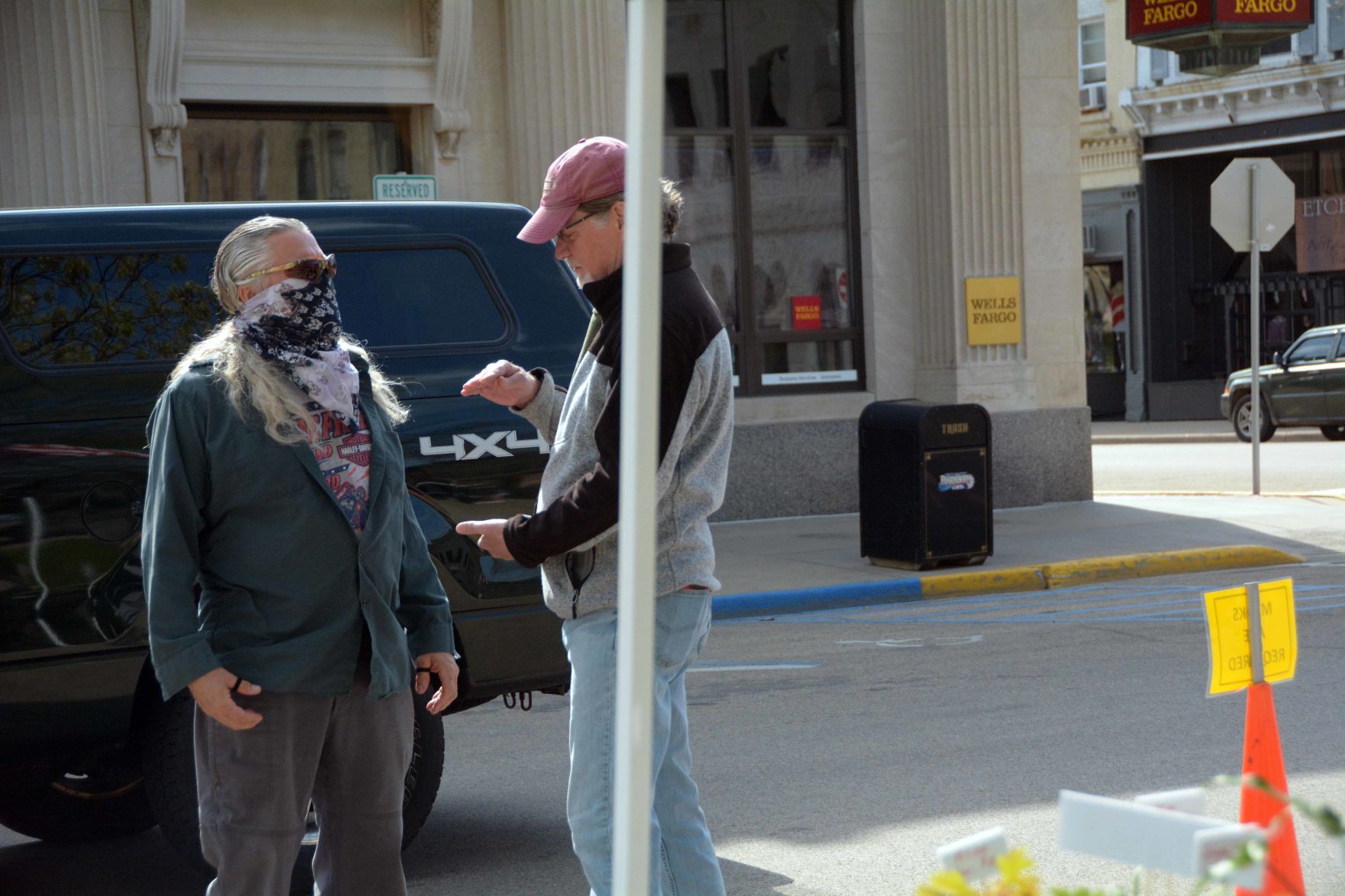 Baraboo Farmer's Market adjusts for safety during COVID-19 pandemic